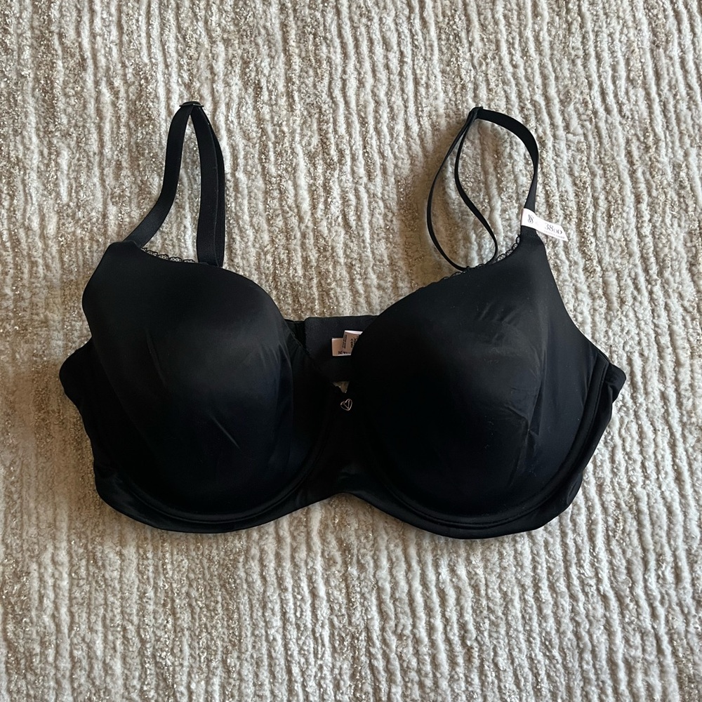 NWT Victoria’s Secret Body By Victoria Lined Demi Black Bra